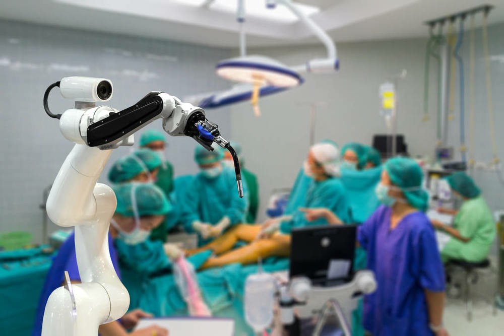 未来医疗机器人手臂, 人的替代品.jpg